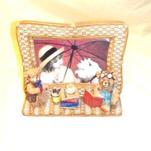 Ideal Children's ~~~ Decorative PICTURE FRAME ~~~